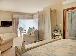 Xanadu Guest Villa