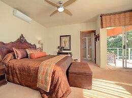 Xanadu Guest Villa