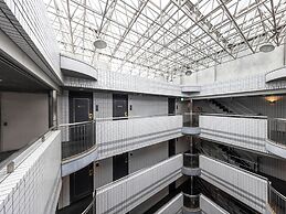 the b Kanazawa Katamachi