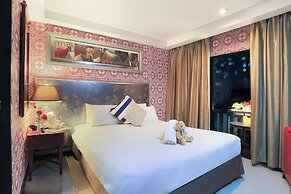 Diamond City Hotel