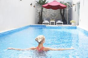 Starlet Hotel