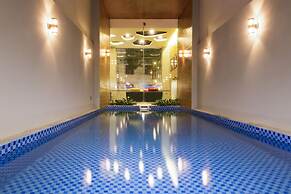 Starlet Hotel