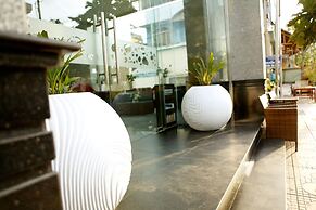 Starlet Hotel