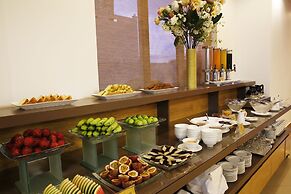 Starlet Hotel
