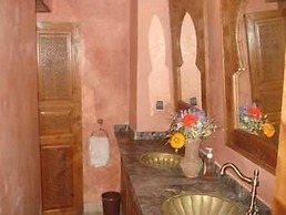 Riad Marlinea