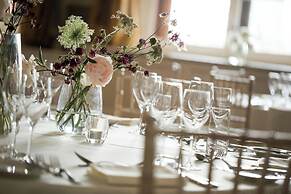 St. Pancras London, Autograph Collection ®