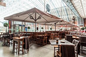 St. Pancras London, Autograph Collection ®