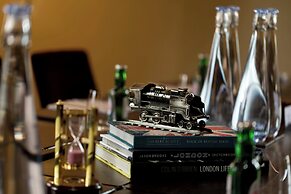 St. Pancras London, Autograph Collection ®
