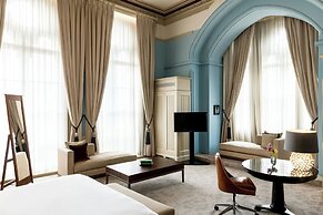 St. Pancras London, Autograph Collection ®