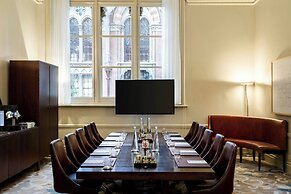 St. Pancras London, Autograph Collection ®