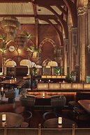 St. Pancras London, Autograph Collection ®