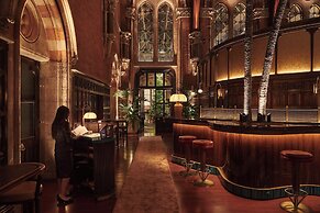 St. Pancras London, Autograph Collection ®