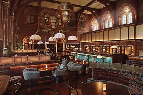 St. Pancras London, Autograph Collection ®