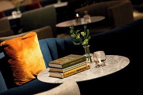 St. Pancras London, Autograph Collection ®