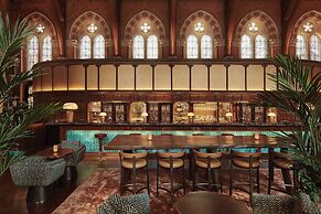 St. Pancras London, Autograph Collection ®