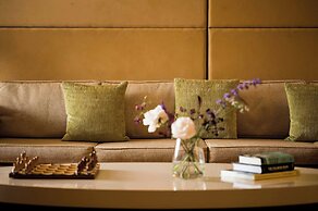 St. Pancras London, Autograph Collection ®