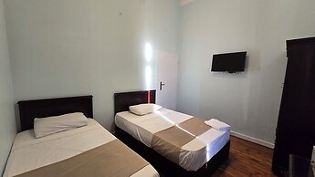 Traveler's House Hotel