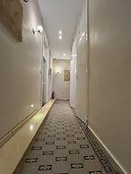 Traveler's House Hotel