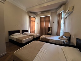 Traveler's House Hotel