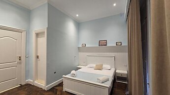 Traveler's House Hotel