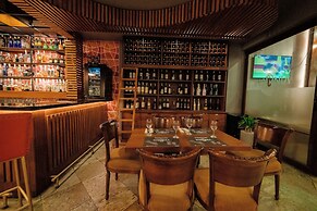 Grand Victoria Boutique Hotel