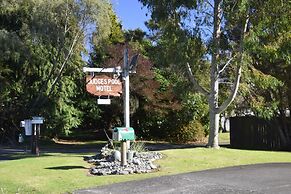 Judges Pool Motel