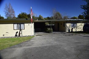 Judges Pool Motel