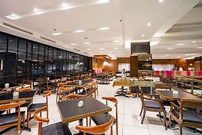 Crystal Crown Hotel
