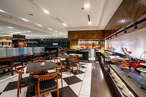 Crystal Crown Hotel
