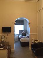Ba Ba Guest House