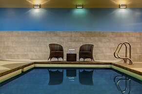 Bellstar Suites at Solara Resort