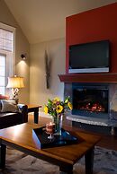 Bellstar Suites at Solara Resort