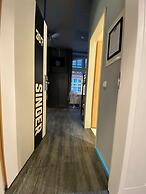Singer109 Hostel