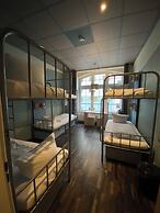 Singer109 Hostel
