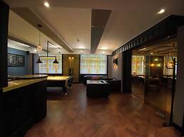 Singer109 Hostel