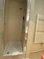 Singer109 Hostel