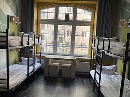 Singer109 Hostel