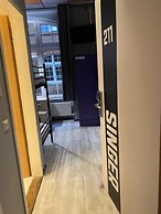 Singer109 Hostel