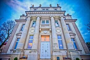 Platinum Palace Boutique Hotel & SPA