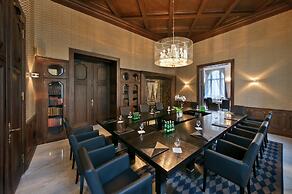 Platinum Palace Boutique Hotel & SPA