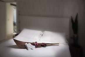 Q Hotel