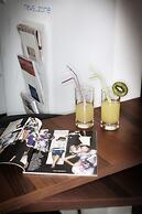 Q Hotel