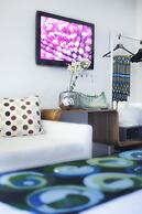 Q Hotel