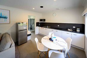 Georges Bay Apartments