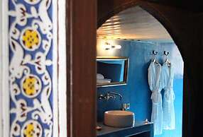 Riad Laaroussa