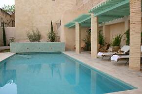 Riad Laaroussa