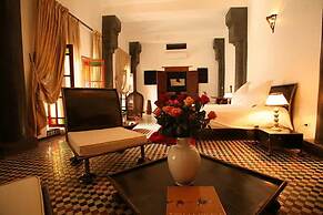 Riad Laaroussa