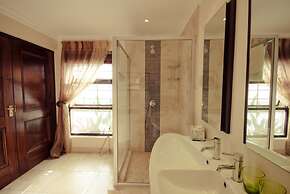 Lourie Lodge