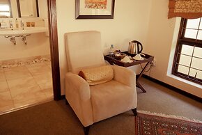 Lourie Lodge