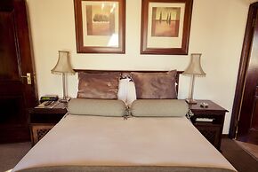 Lourie Lodge